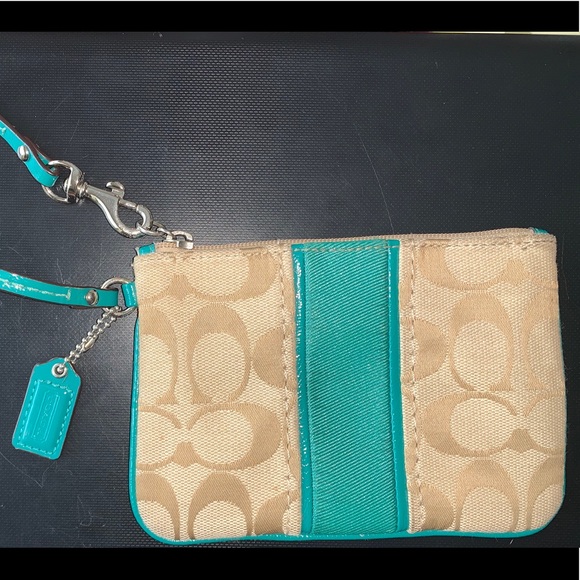 Coach Handbags - Coach wallet